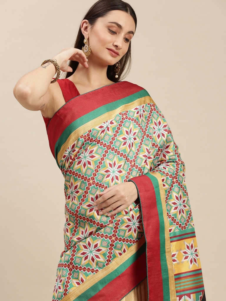 Cream-Coloured & Green Ethnic Motifs Saree